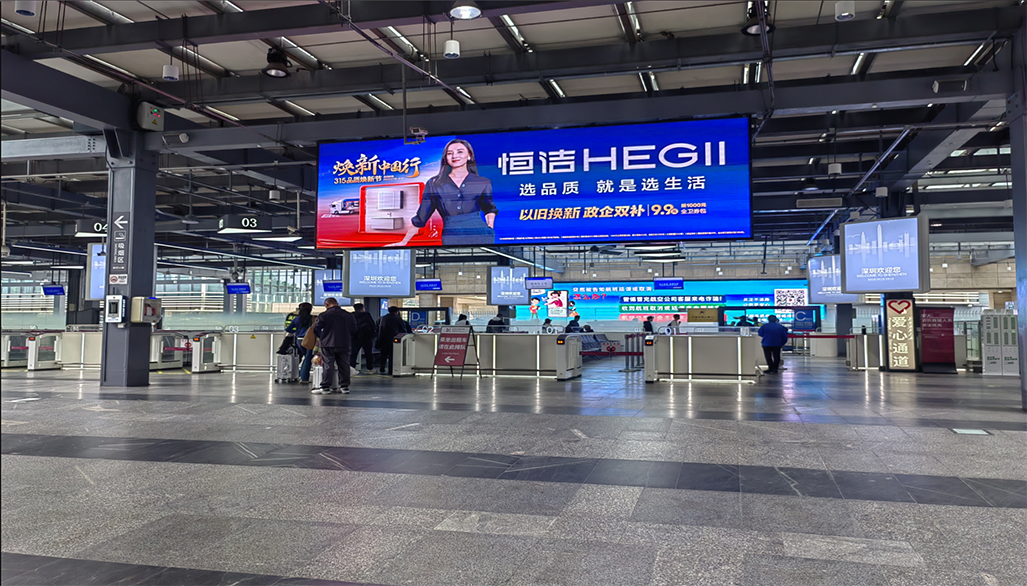 深圳宝安机场出租车候车区LED屏